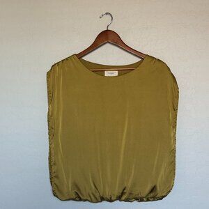 Flower & Feather Bubble Crop Ruched Sleeve Tank